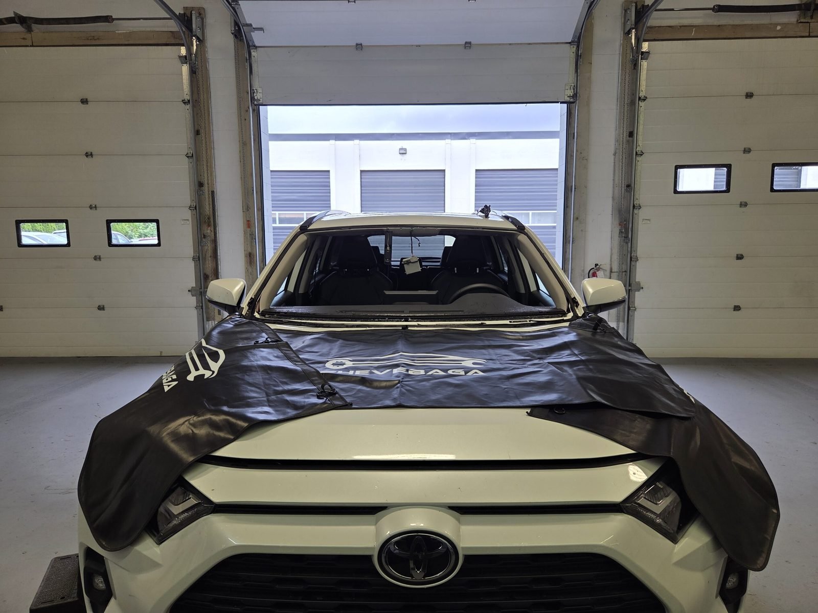 2025 Toyota RAV4, photograph 2 of 5